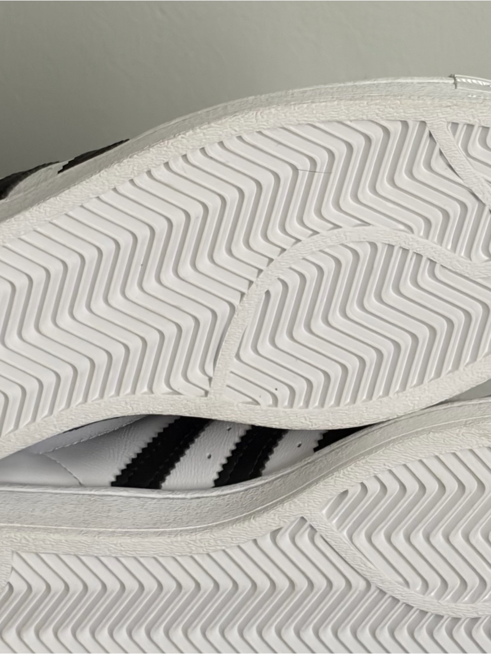adidas White & Black Low-Top Sneakers with Gold Accents - Picture 4 of 6